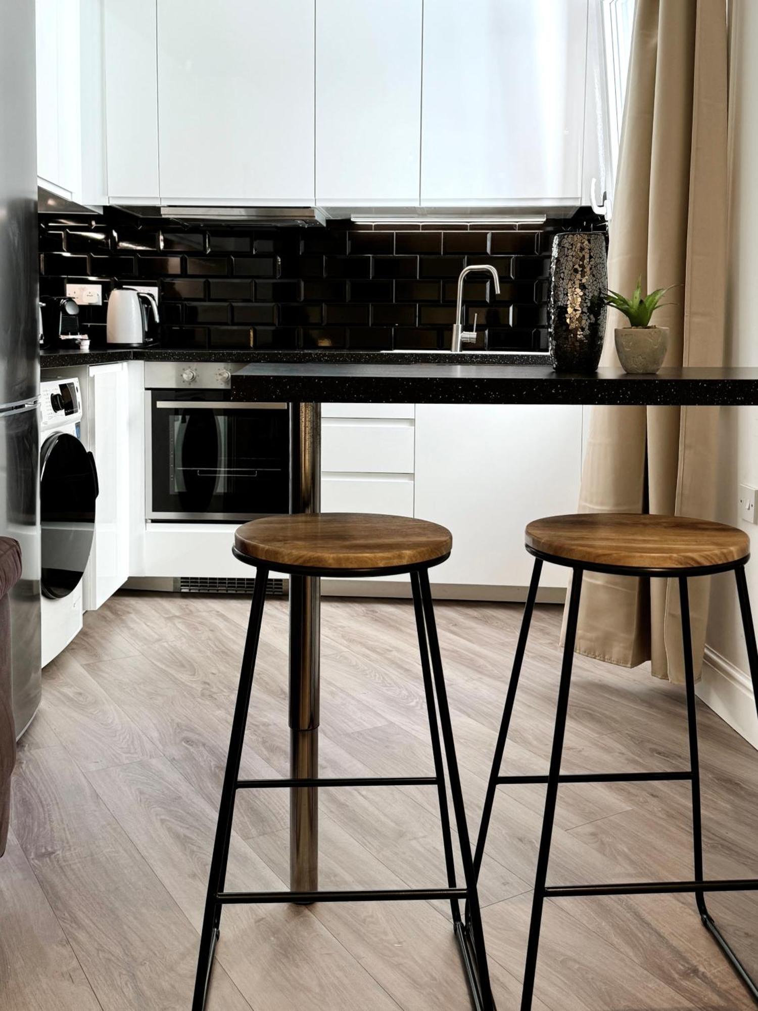 Delightful City Centre Studio Clarendon Apartment - Grand Central House Gibraltar Buitenkant foto